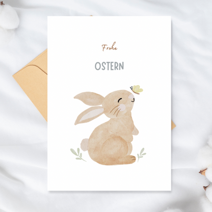 „Frohe Ostern“ – Liebevolle Osterkarte mit niedlichem Hasen