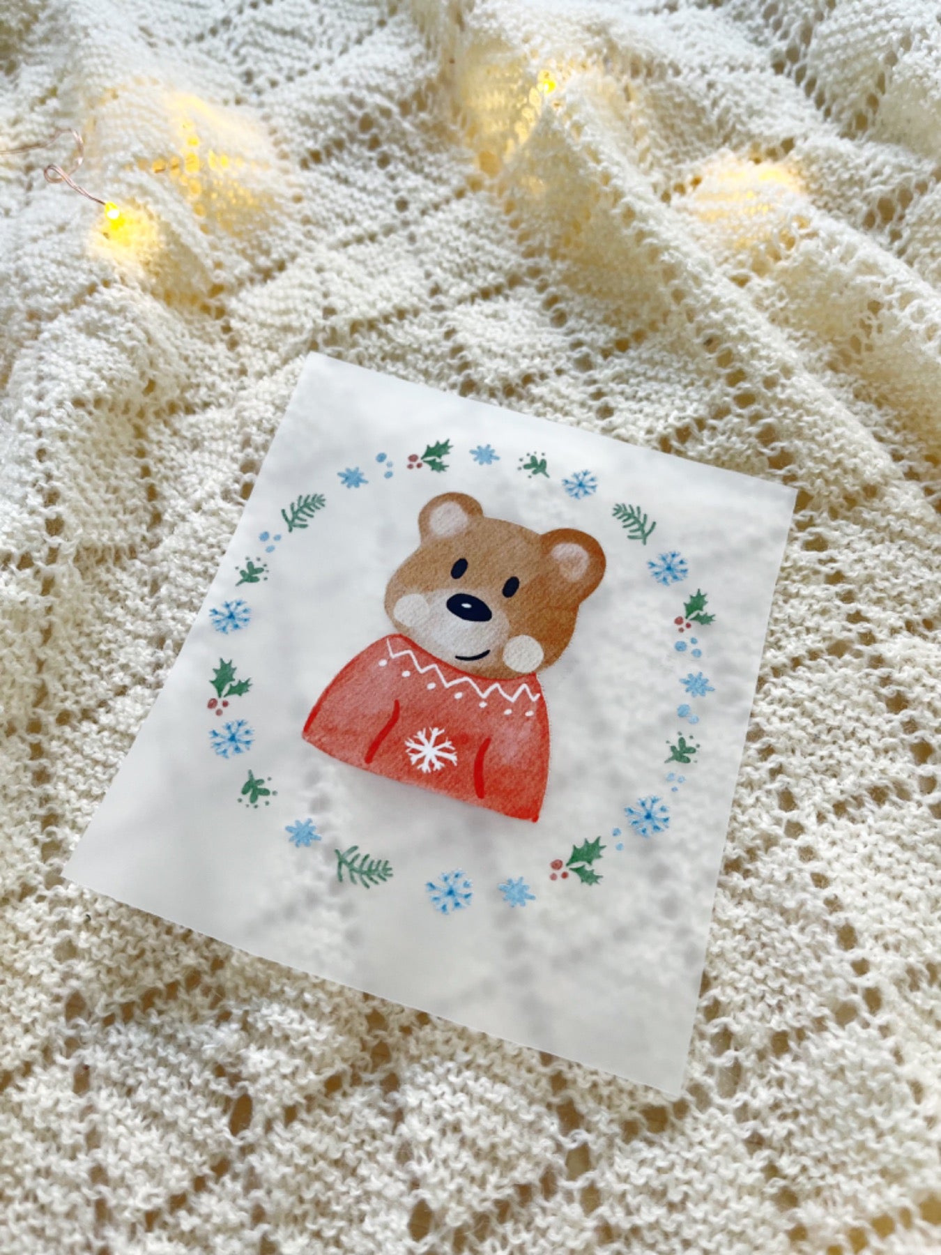Bügelbild Bär mit Weihnachtskranz