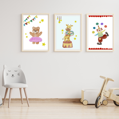 Zirkus Poster Giraffe – Handillustriertes Kinderzimmer Poster A4